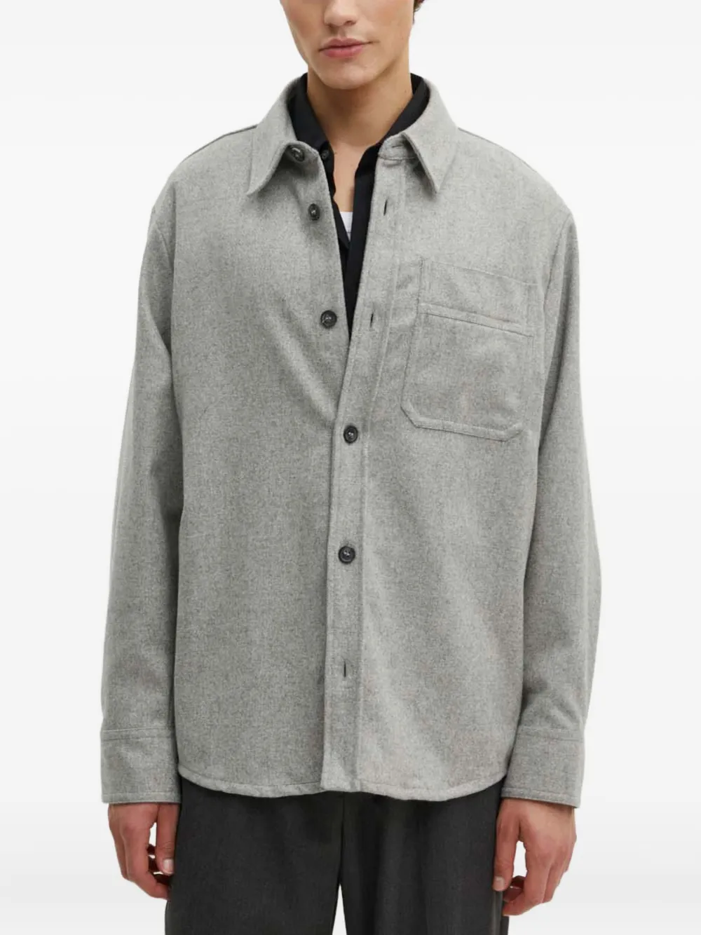 Рубашка с накладным карманом A.P.C., серый
Рубашка с накладным карманом A.P.C., серый