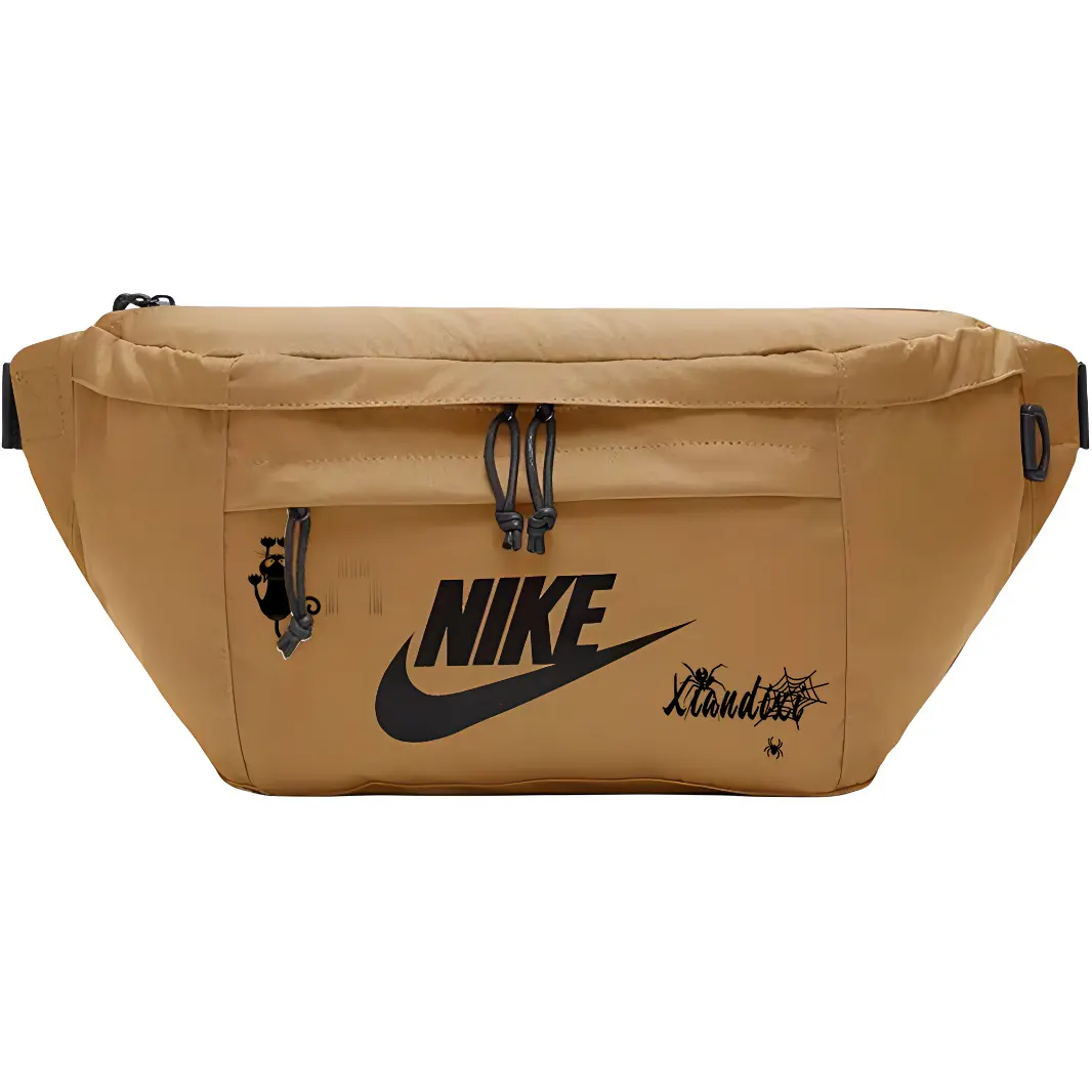 Nike Тканевая поясная сумка унисекс пшеничного цвета с принтом, Spider cat
Nike Тканевая поясная сумка унисекс пшеничного цвета с принтом, Spider cat