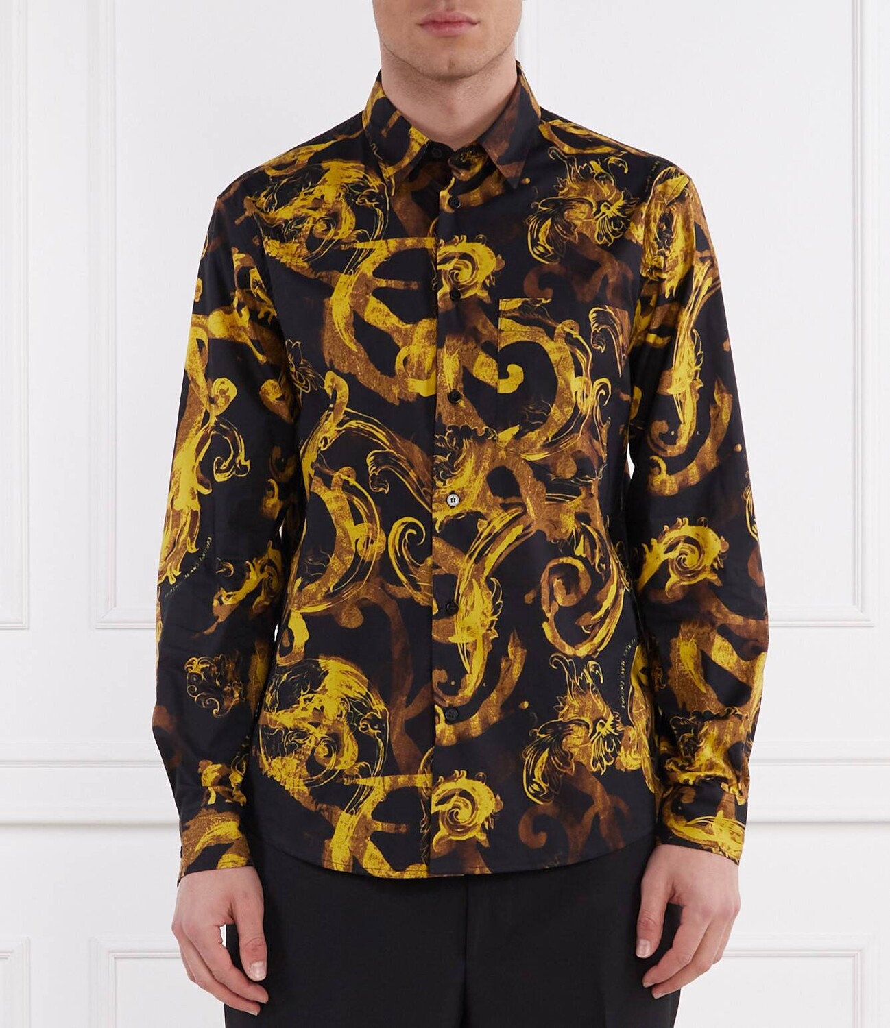 Рубашка Versace Jeans Couture Oversize fit, черный
Рубашка Versace Jeans Couture Oversize fit, черный