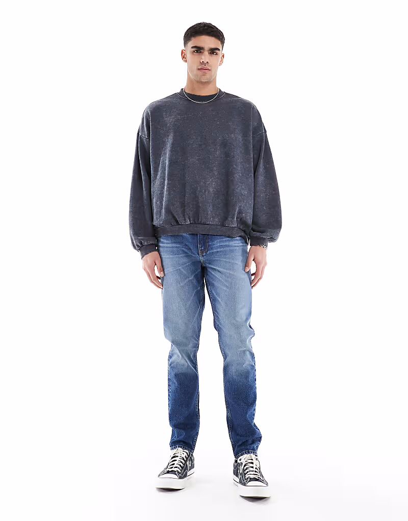 Узкие джинсы ASOS DESIGN с оттенком синего цвета
Узкие джинсы ASOS DESIGN с оттенком синего цвета