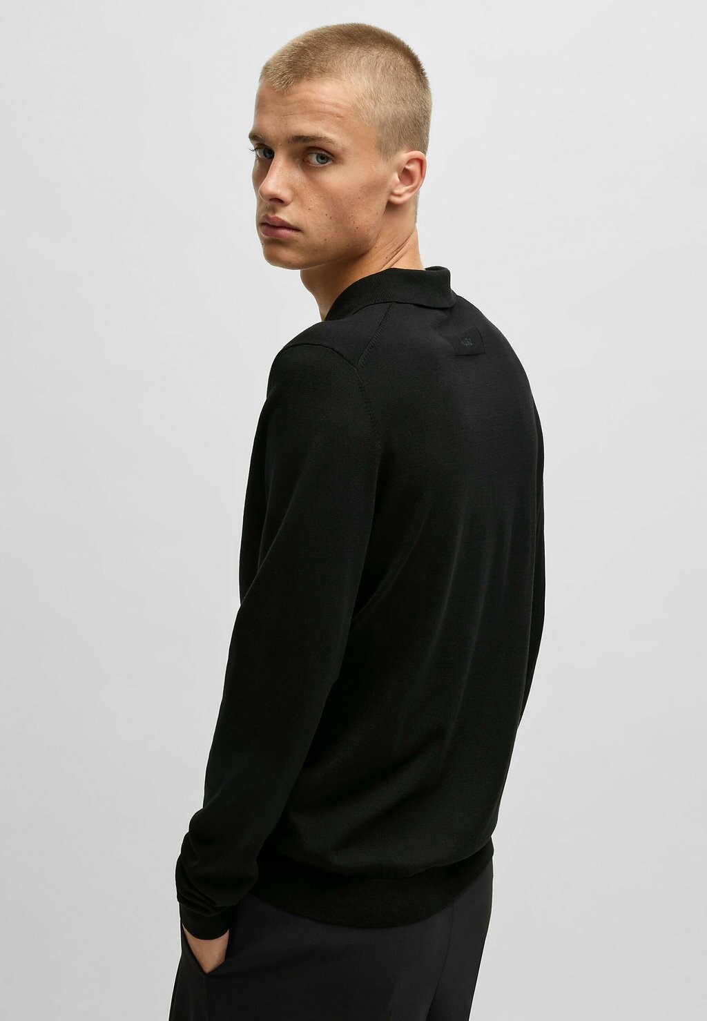 Топ с длинными рукавами HUGO, черный
Топ с длинными рукавами HUGO, черный