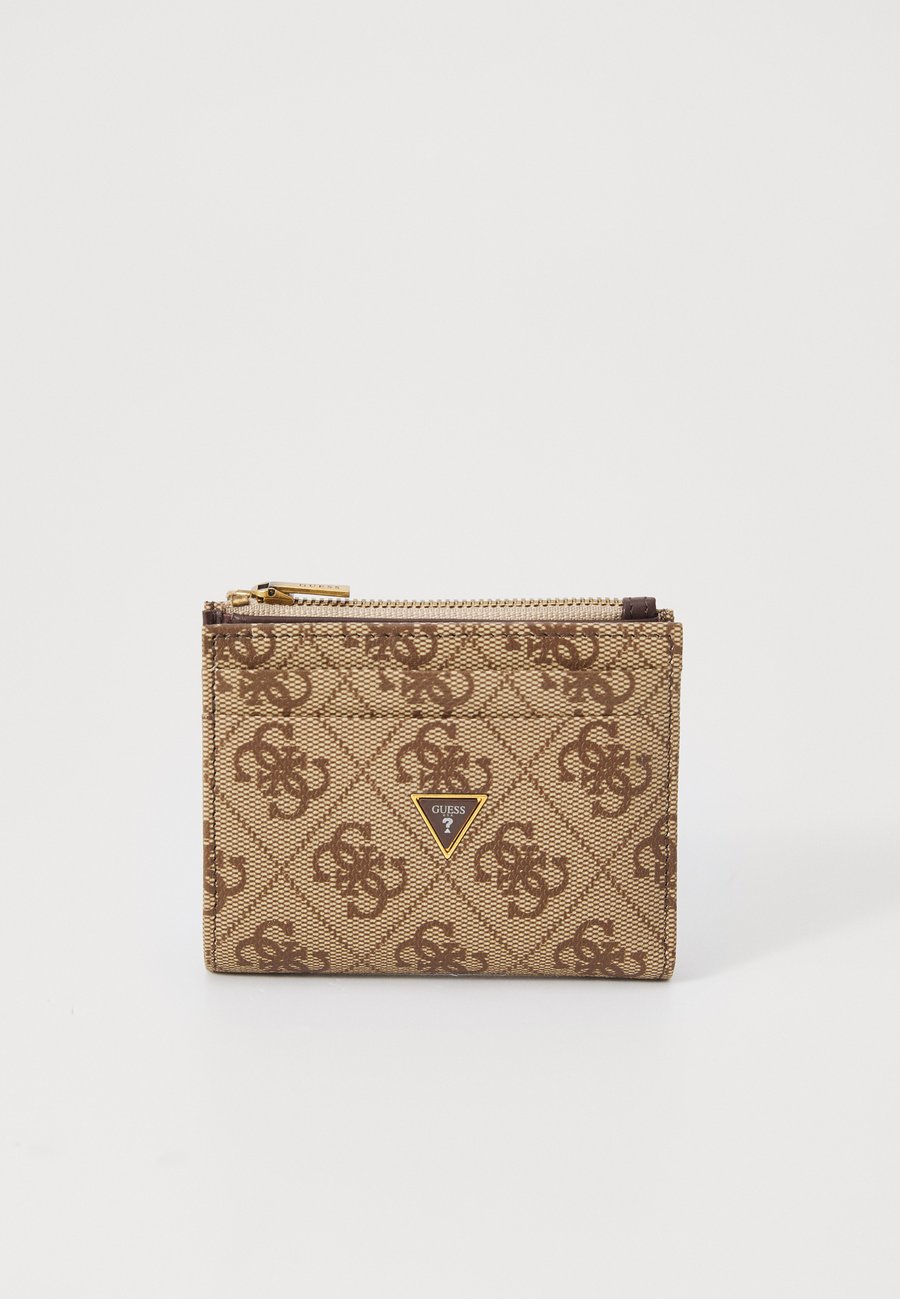 Кошелек Guess MILANO BIFOLD TOP ZIP, Beige Brown/Beige
Кошелек Guess MILANO BIFOLD TOP ZIP, Beige Brown/Beige