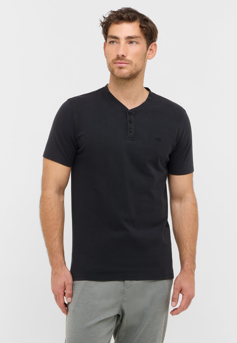 Футболка Mustang STYLE AUSTIN, Schwarz/Anthracite, Черный, Футболка Mustang STYLE AUSTIN, Schwarz/Anthracite
Футболка Mustang STYLE AUSTIN, Schwarz/Anthracite, Черный, Футболка Mustang STYLE AUSTIN, Schwarz/Anthracite