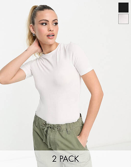 Набор из двух черно-белых обтягивающих боди-футболок ASOS DESIGN 
Набор из двух черно-белых обтягивающих боди-футболок ASOS DESIGN