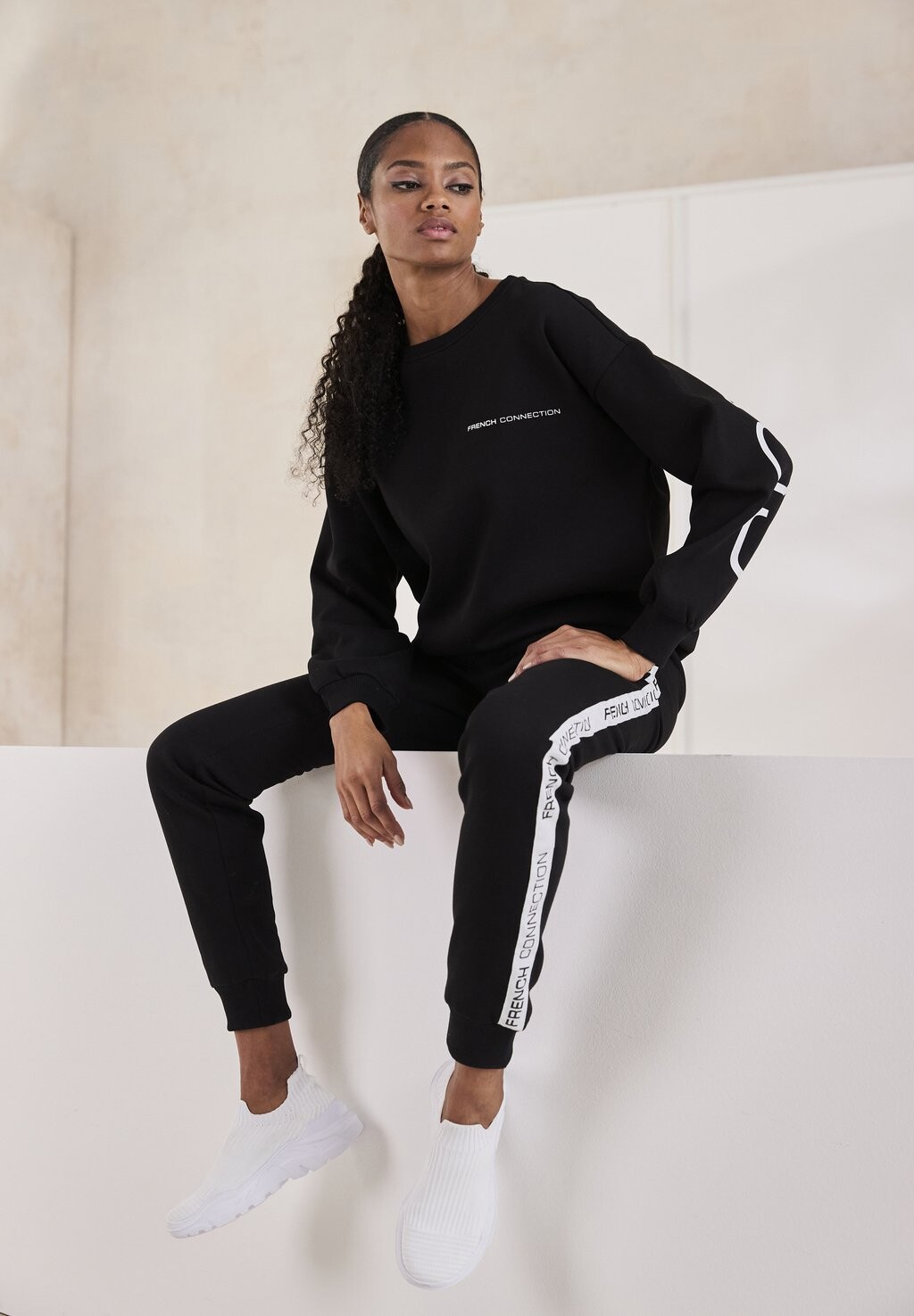 Спортивные брюки French Connection, черный
Спортивные брюки French Connection, черный