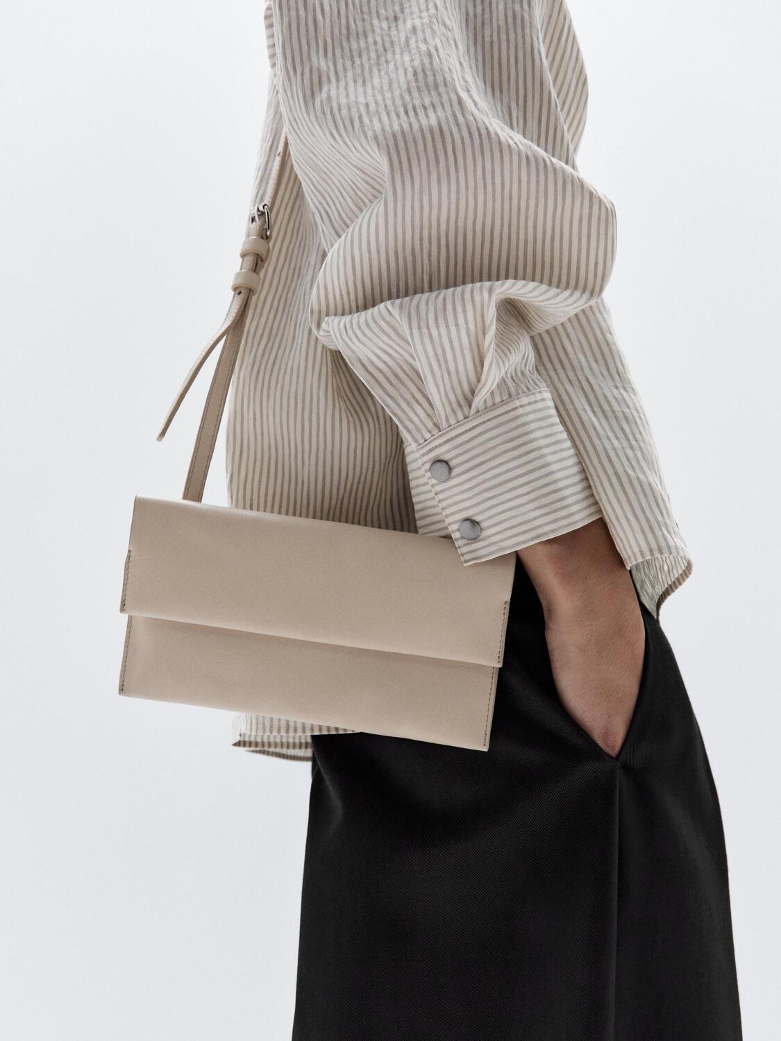 Мини-Сумка через плечо из кожи наппа Massimo Dutti, кремовый
Мини-Сумка через плечо из кожи наппа Massimo Dutti, кремовый