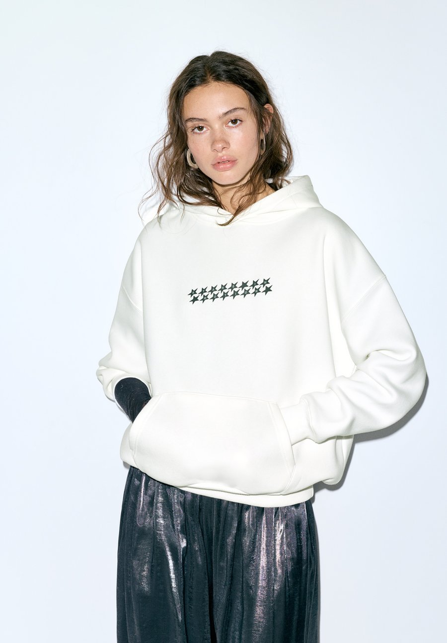 Худи PULL&BEAR STAR, White
Худи PULL&BEAR STAR, White
