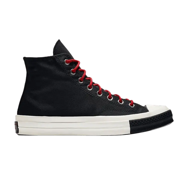 Кроссовки Converse Chuck 70 Trek Tech High Black Enamel Red, черный 
Кроссовки Converse Chuck 70 Trek Tech High Black Enamel Red, черный