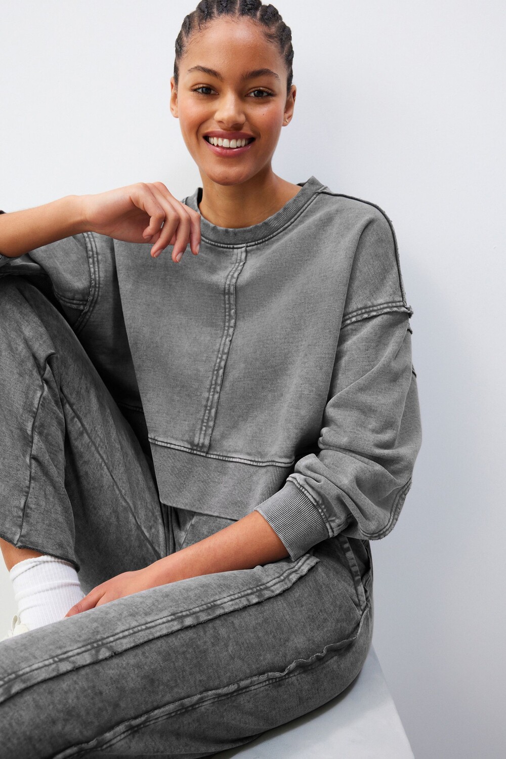 Толстовка с круглым вырезом и открытым швом из 100% хлопка Next, серый
Толстовка с круглым вырезом и открытым швом из 100% хлопка Next, серый