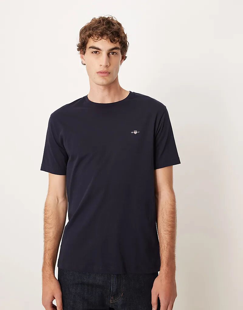 Футболка с логотипом архивного щита GANT темно-синего цвета
Футболка с логотипом архивного щита GANT темно-синего цвета