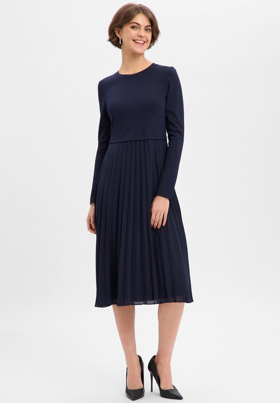 Платье AMBIANCE PLISSE, Marine/Blue
Платье AMBIANCE PLISSE, Marine/Blue