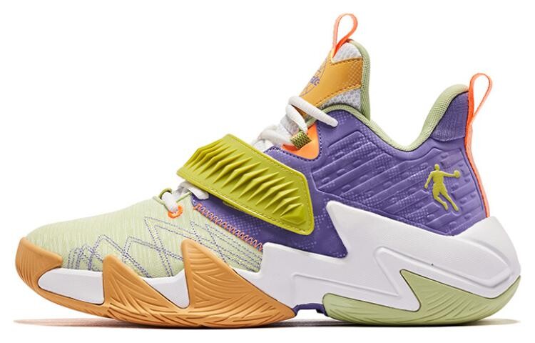 Баскетбольные кроссовки мужские среднего размера зеленые/оранжевые/фиолетовые Qiaodan
Баскетбольные кроссовки мужские среднего размера зеленые/оранжевые/фиолетовые Qiaodan