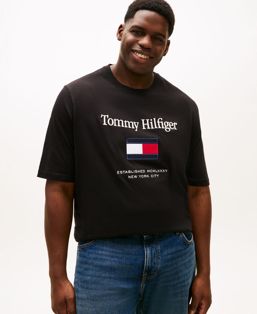 Мужская футболка больших размеров с вышитым флагом Tommy Hilfiger, Black, Черный, Мужская футболка больших размеров с вышитым флагом Tommy Hilfiger, Black
Мужская футболка больших размеров с вышитым флагом Tommy Hilfiger, Black, Черный, Мужская футболка больших размеров с вышитым флагом Tommy Hilfiger, Black