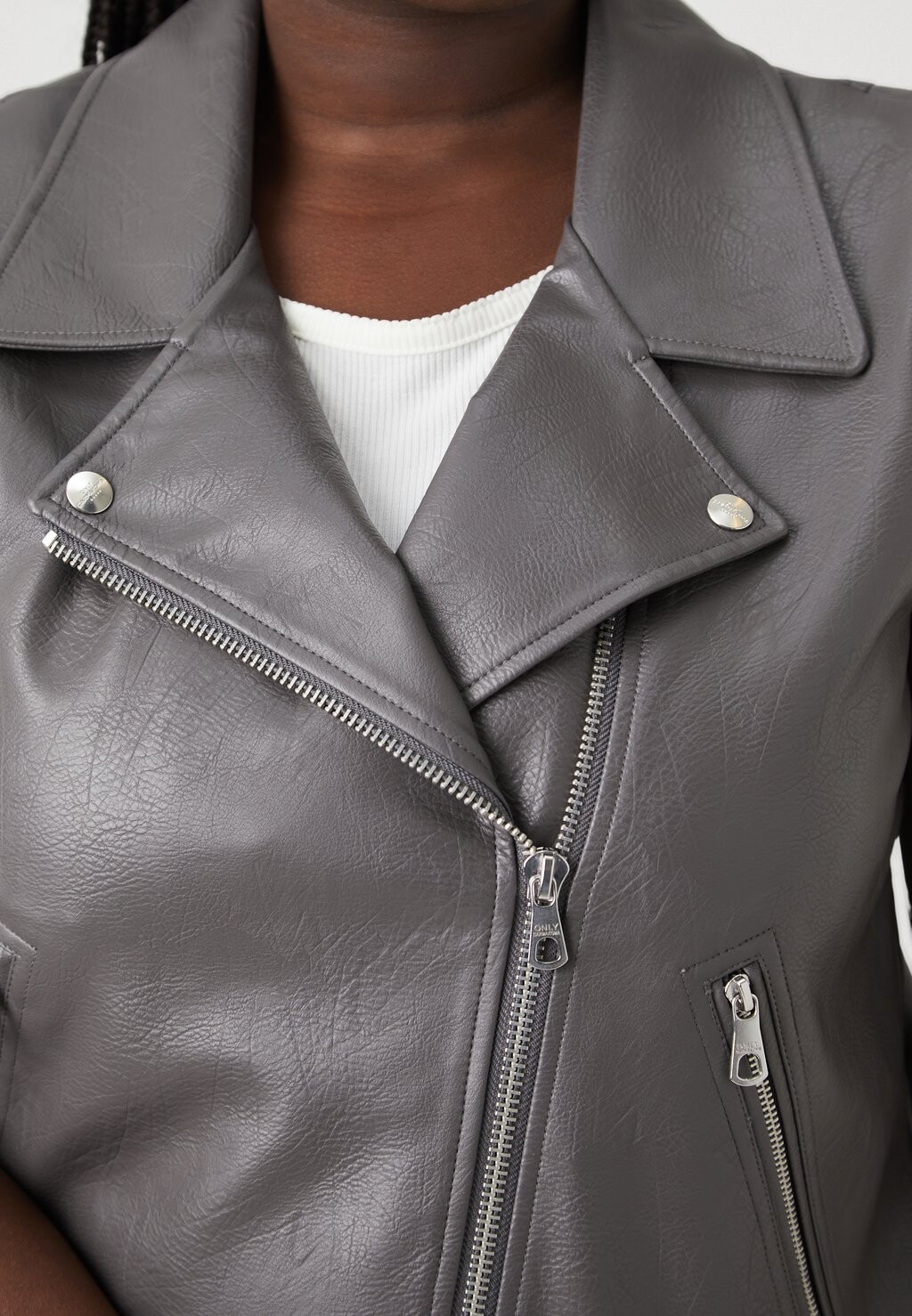 Жилет CARVERA WAISTCOAT ONLY Carmakoma, серый
Жилет CARVERA WAISTCOAT ONLY Carmakoma, серый