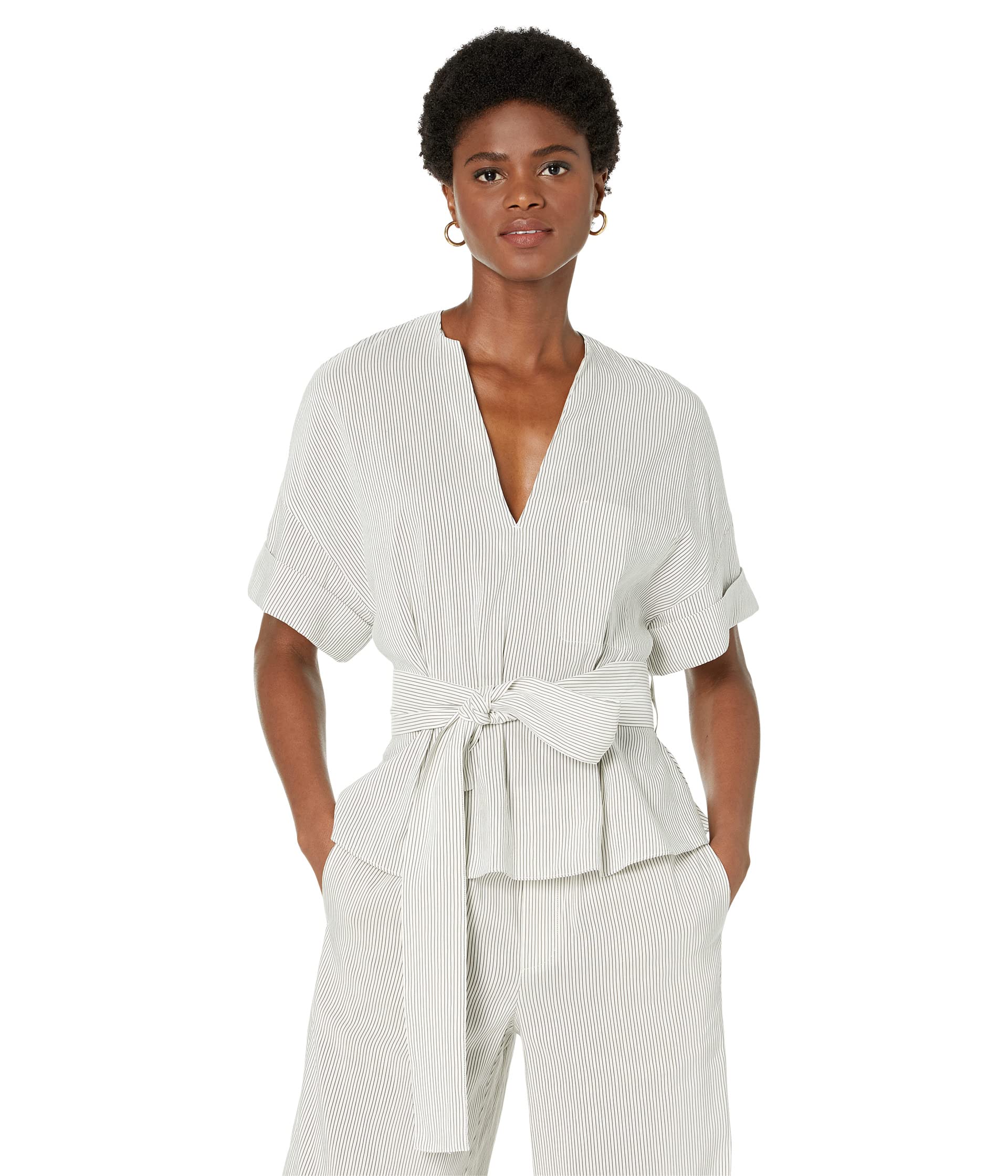 Блуза Vince Striped Cuffed Short Sleeve Rayon Linen V-Neck Blouse, белый/черный
Блуза Vince Striped Cuffed Short Sleeve Rayon Linen V-Neck Blouse, белый/черный