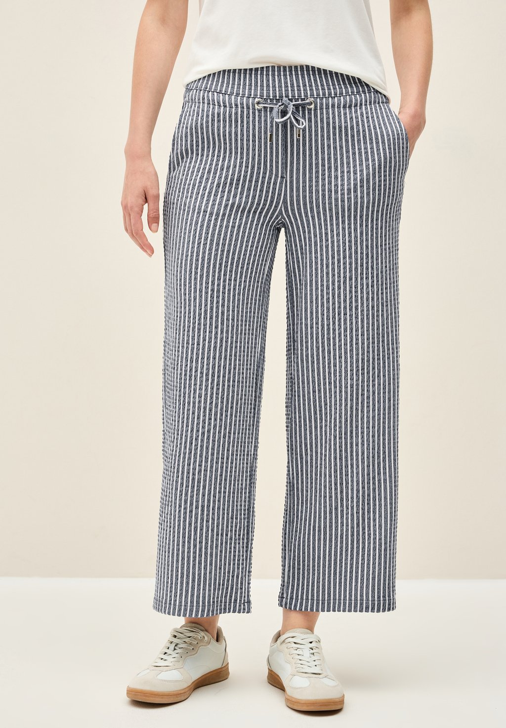 Брюки GESTREIFTE SEERSUCKER Cecil, темно-синий
Брюки GESTREIFTE SEERSUCKER Cecil, темно-синий