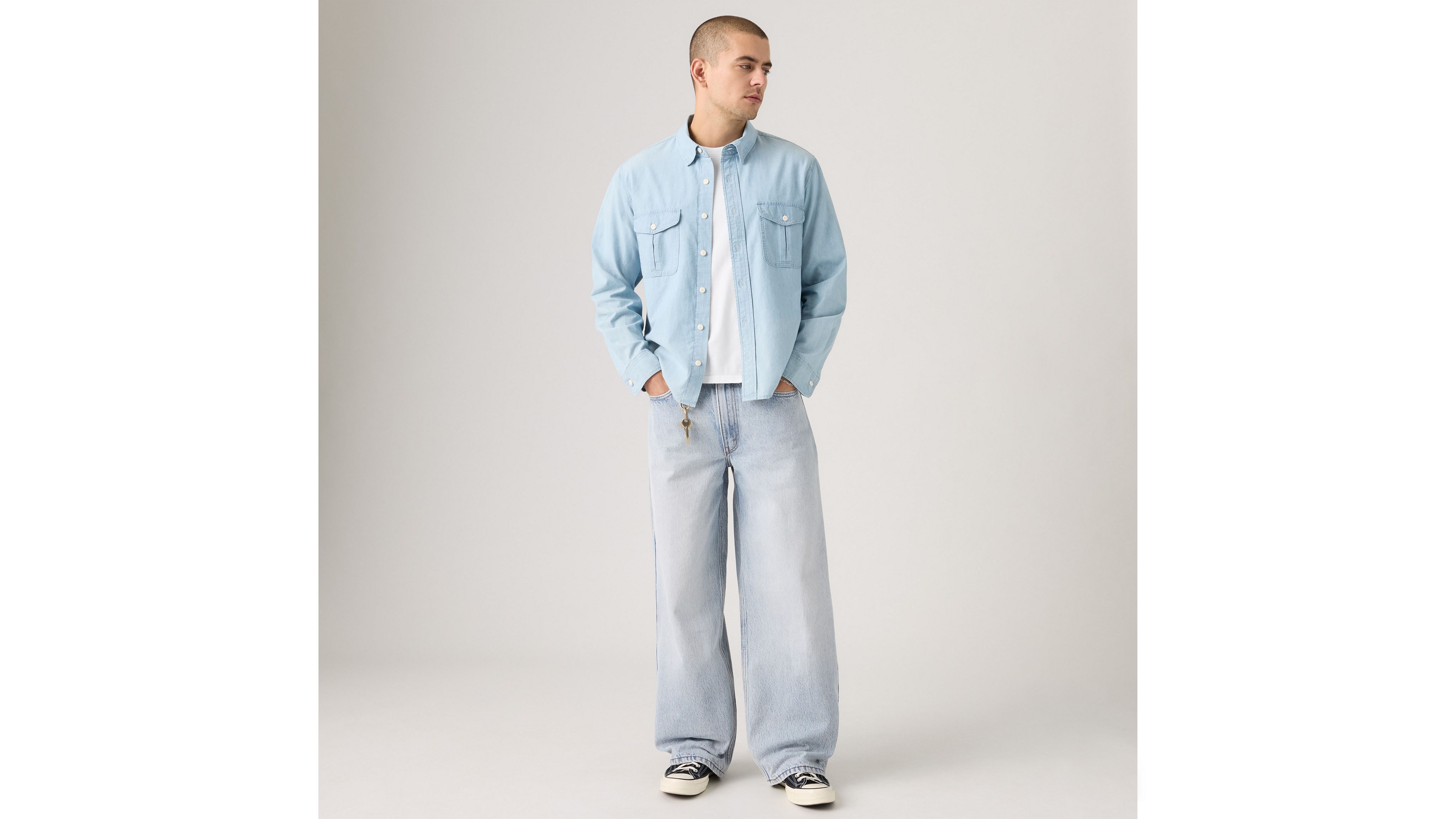 Очень мешковатые мужские джинсы Levi's, Bag Secured - Light Wash
Очень мешковатые мужские джинсы Levi's, Bag Secured - Light Wash