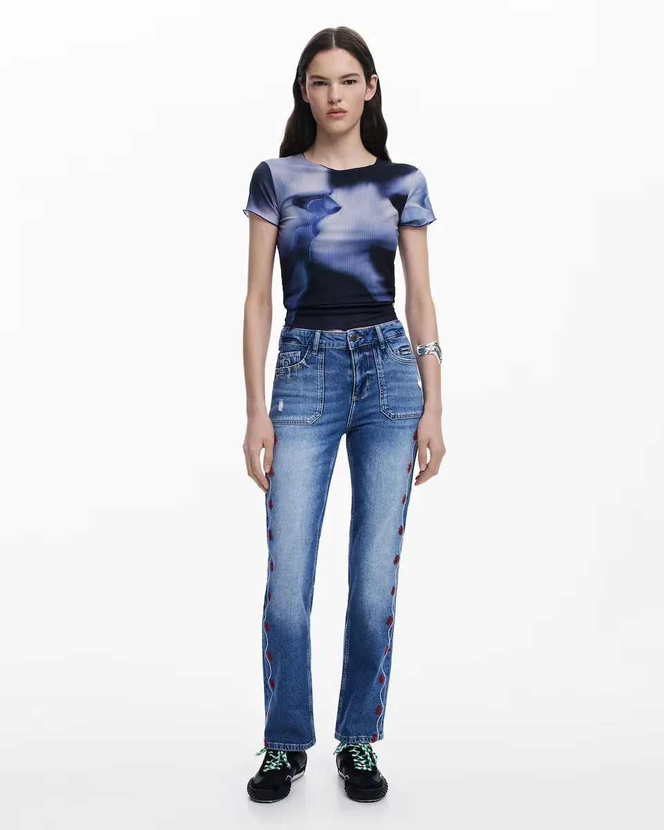 Женские джинсы прямого кроя с каймой Desigual, синий
Женские джинсы прямого кроя с каймой Desigual, синий