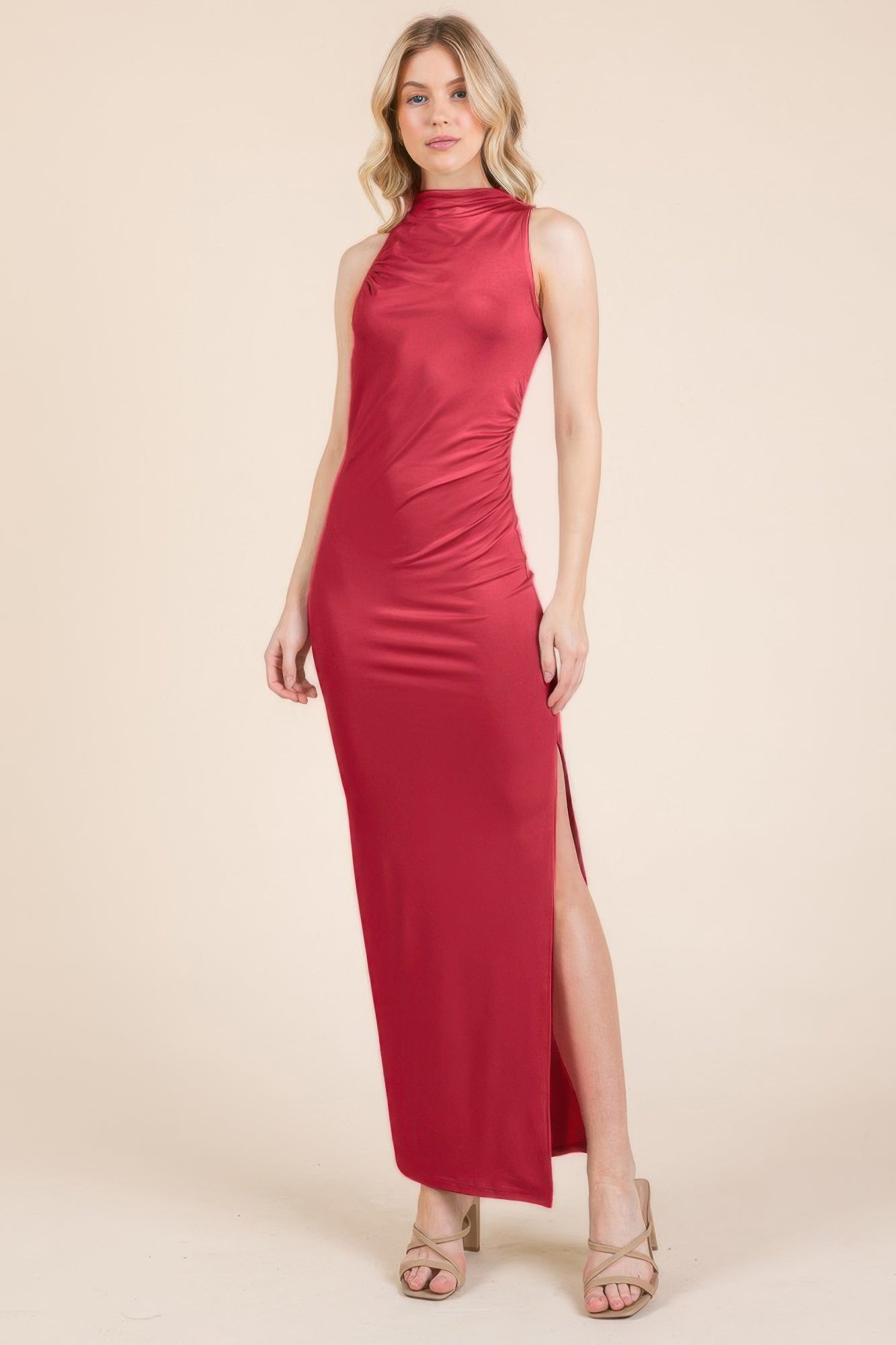 FASHNZFAB Женское платье макси с вырезом на спине и боковыми сборками, цвет atlas red
FASHNZFAB Женское платье макси с вырезом на спине и боковыми сборками, цвет atlas red