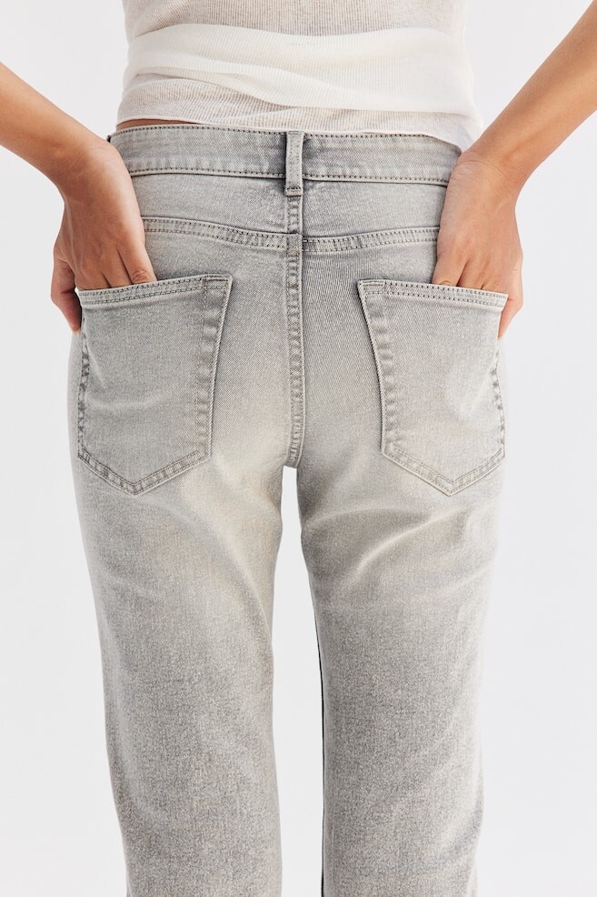 Расклешенные высокие джинсы H&M, серый
Расклешенные высокие джинсы H&M, серый