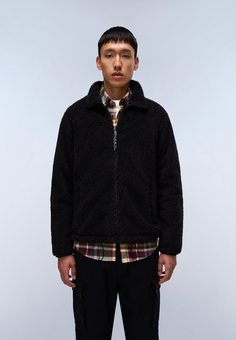 Флисовая куртка Napapijri MONTEPIANA, Black Beauty/Black
Флисовая куртка Napapijri MONTEPIANA, Black Beauty/Black