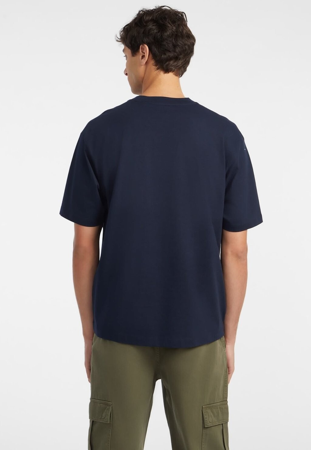 Базовая футболка MINI PATCH Guess Jeans, темно-синий
Базовая футболка MINI PATCH Guess Jeans, темно-синий