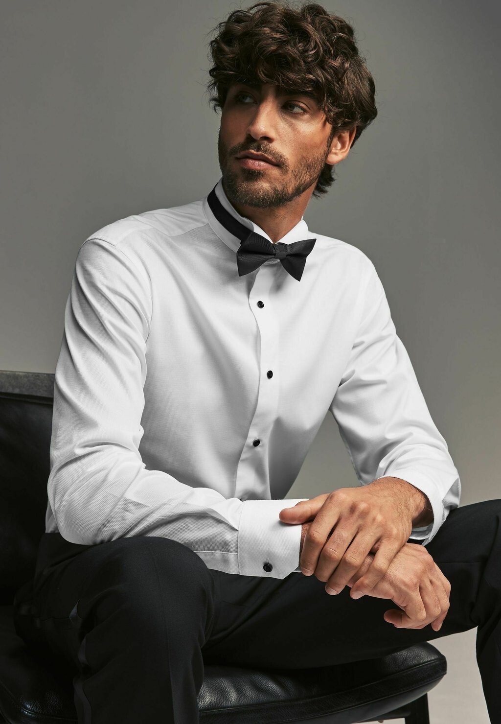 Официальная рубашка TEXTURED SINGLE CUFF WING COLLAR PACK SET Next, белый
Официальная рубашка TEXTURED SINGLE CUFF WING COLLAR PACK SET Next, белый