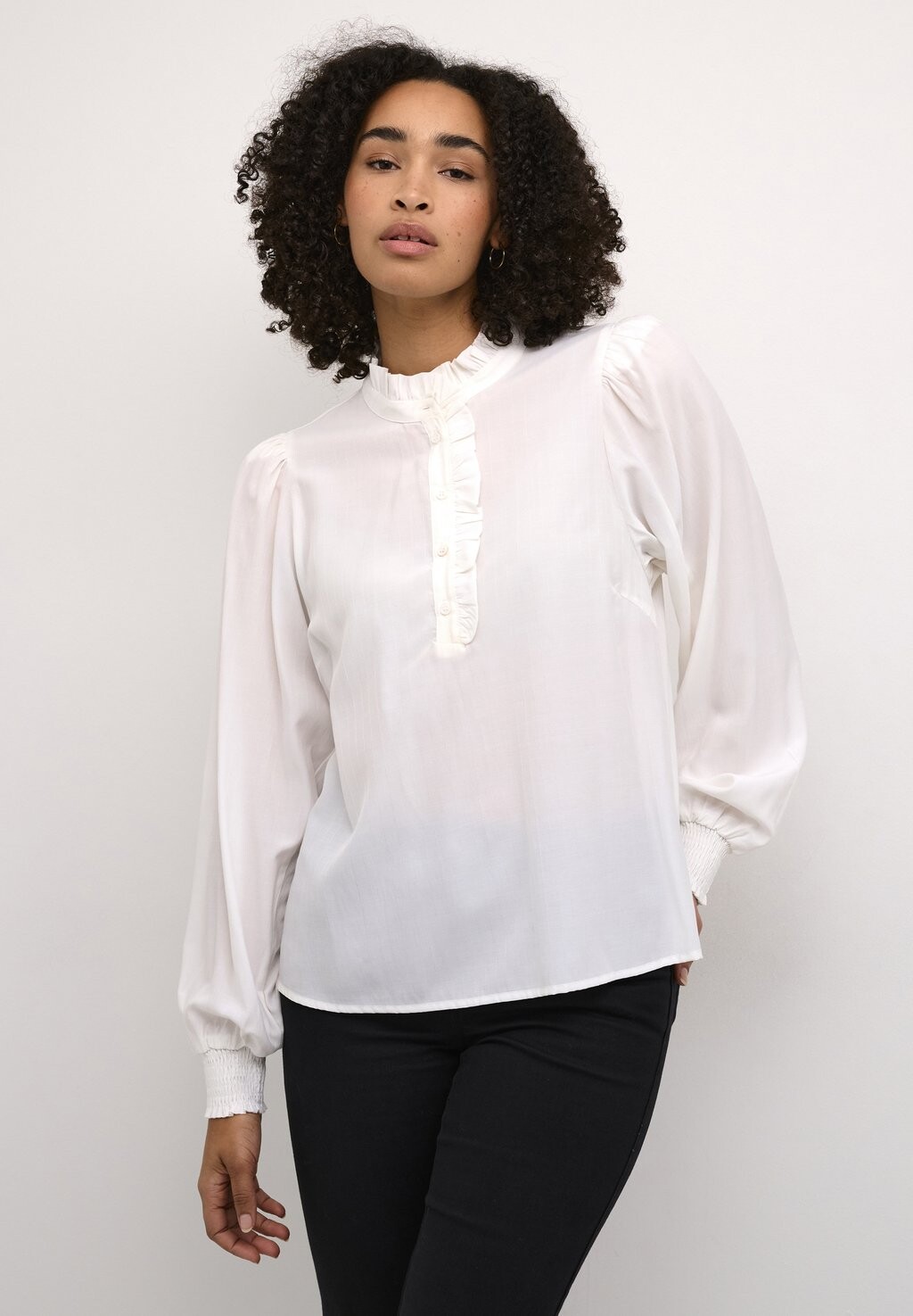 Блуза DORIT Kaffe, молочный
Блуза DORIT Kaffe, молочный