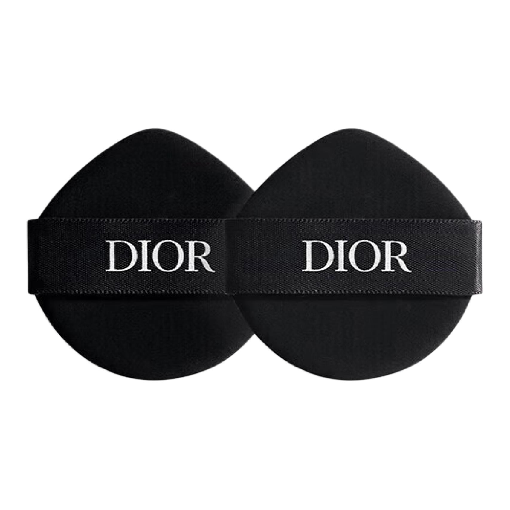 Мягкая спонж-пудра для сияющего воздушного тона DIOR
Мягкая спонж-пудра для сияющего воздушного тона DIOR