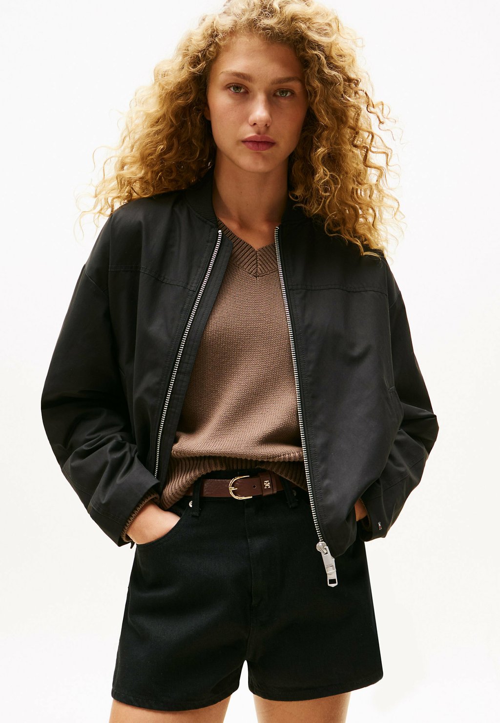 Куртка-бомбер Tommy Hilfiger, черный
Куртка-бомбер Tommy Hilfiger, черный