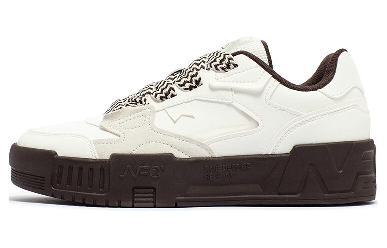 Кеды мужские, обувь для скейтбординга низкая белый/черный 361°
Кеды мужские, обувь для скейтбординга низкая белый/черный 361°