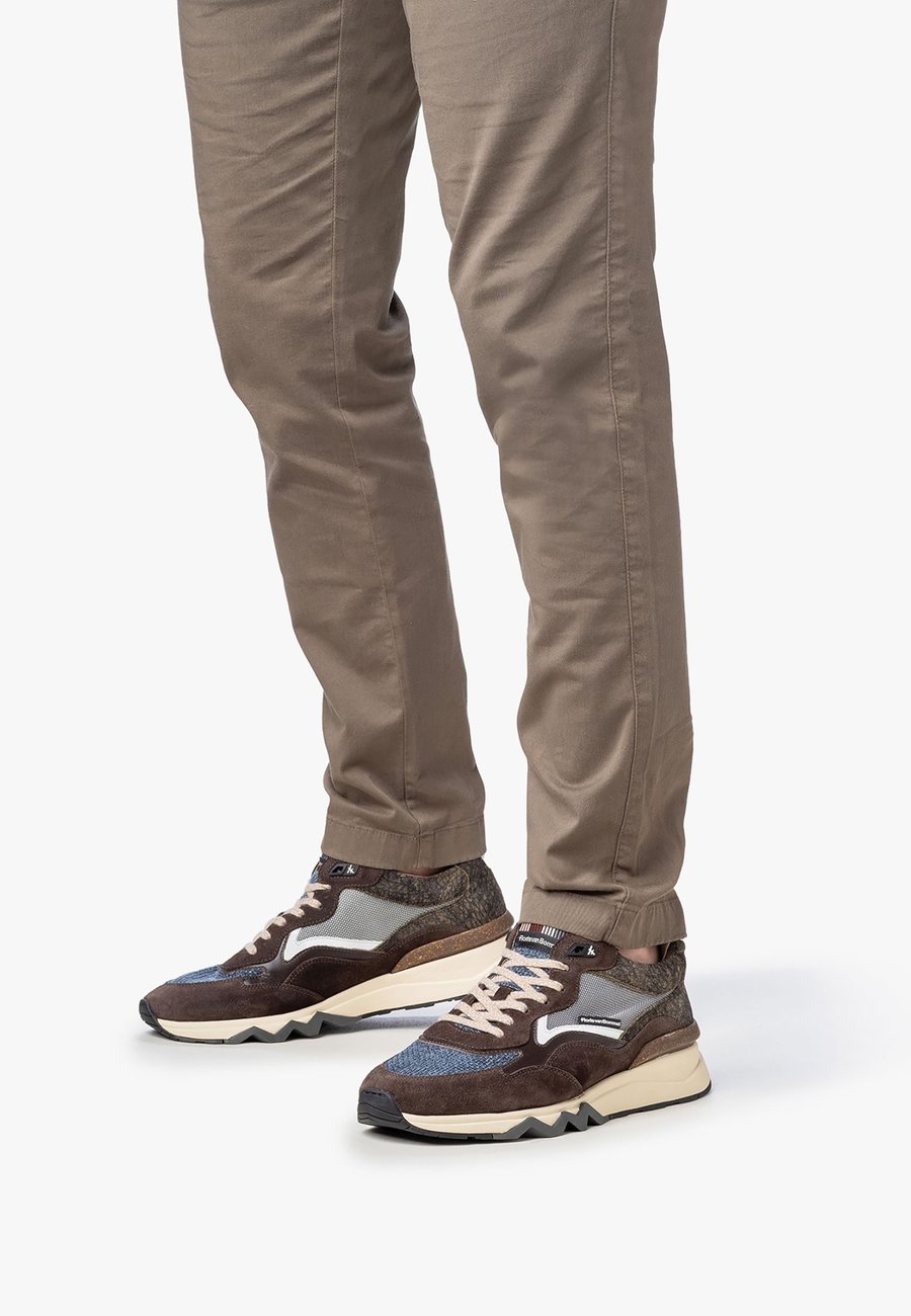 Кроссовки Floris van Bommel DE ZAGER , Taupe
Кроссовки Floris van Bommel DE ZAGER , Taupe