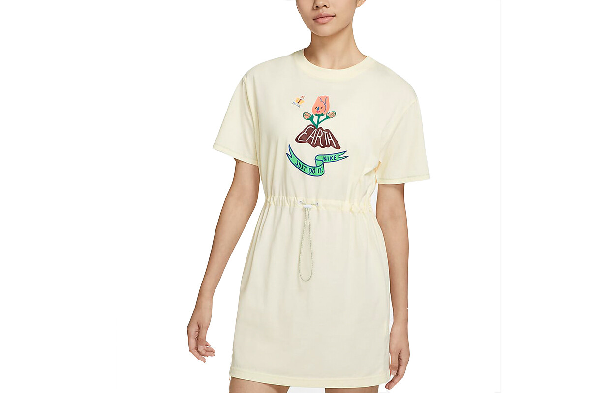 Платье с короткими рукавами женское пастельно-желтого цвета Nike
Платье с короткими рукавами женское пастельно-желтого цвета Nike