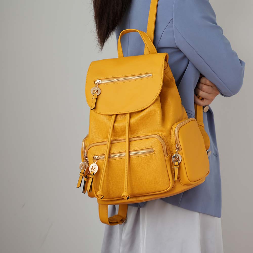 Рюкзак большого размера из веганской кожи для женщин Ivanna MKF Collection By Mia K., цвет charcoal
Рюкзак большого размера из веганской кожи для женщин Ivanna MKF Collection By Mia K., цвет charcoal