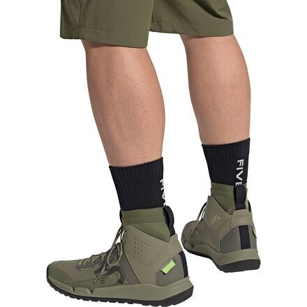 Обувь для горного велосипеда Trailcross Mid Pro мужская Five Ten, цвет Orbit Green/Core Black/Pulse Lime
Обувь для горного велосипеда Trailcross Mid Pro мужская Five Ten, цвет Orbit Green/Core Black/Pulse Lime