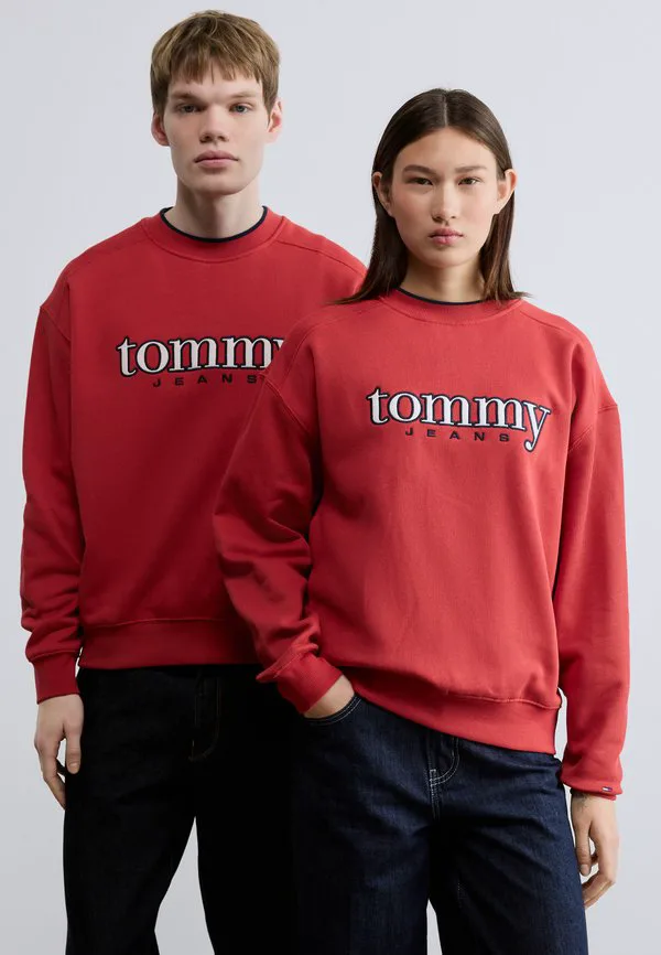 Толстовка из флиса с аппликацией логотипа 90-х. Tommy Jeans, Terracotta Red, Красный, Толстовка из флиса с аппликацией логотипа 90-х. Tommy Jeans, Terracotta Red
Толстовка из флиса с аппликацией логотипа 90-х. Tommy Jeans, Terracotta Red, Красный, Толстовка из флиса с аппликацией логотипа 90-х. Tommy Jeans, Terracotta Red