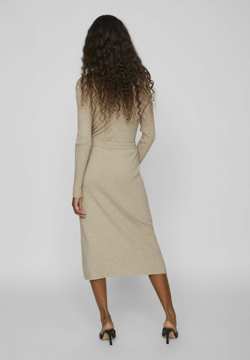 Юбка А-силуэта COMFY NOOS VILA, бежевый
Юбка А-силуэта COMFY NOOS VILA, бежевый