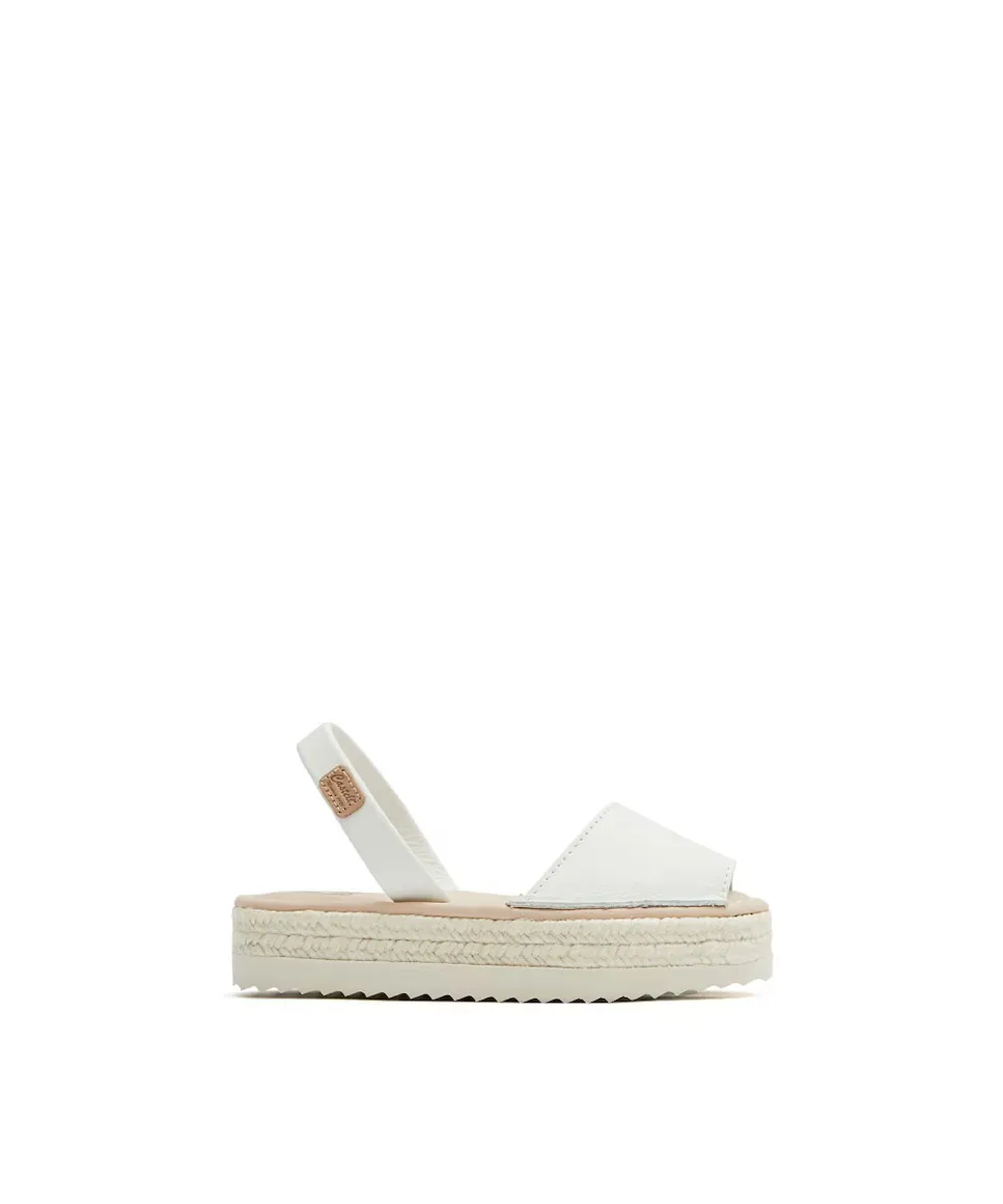 Кожаные босоножки Menorquina для девочки на платформе CASTELL MENORCA, белый
Кожаные босоножки Menorquina для девочки на платформе CASTELL MENORCA, белый