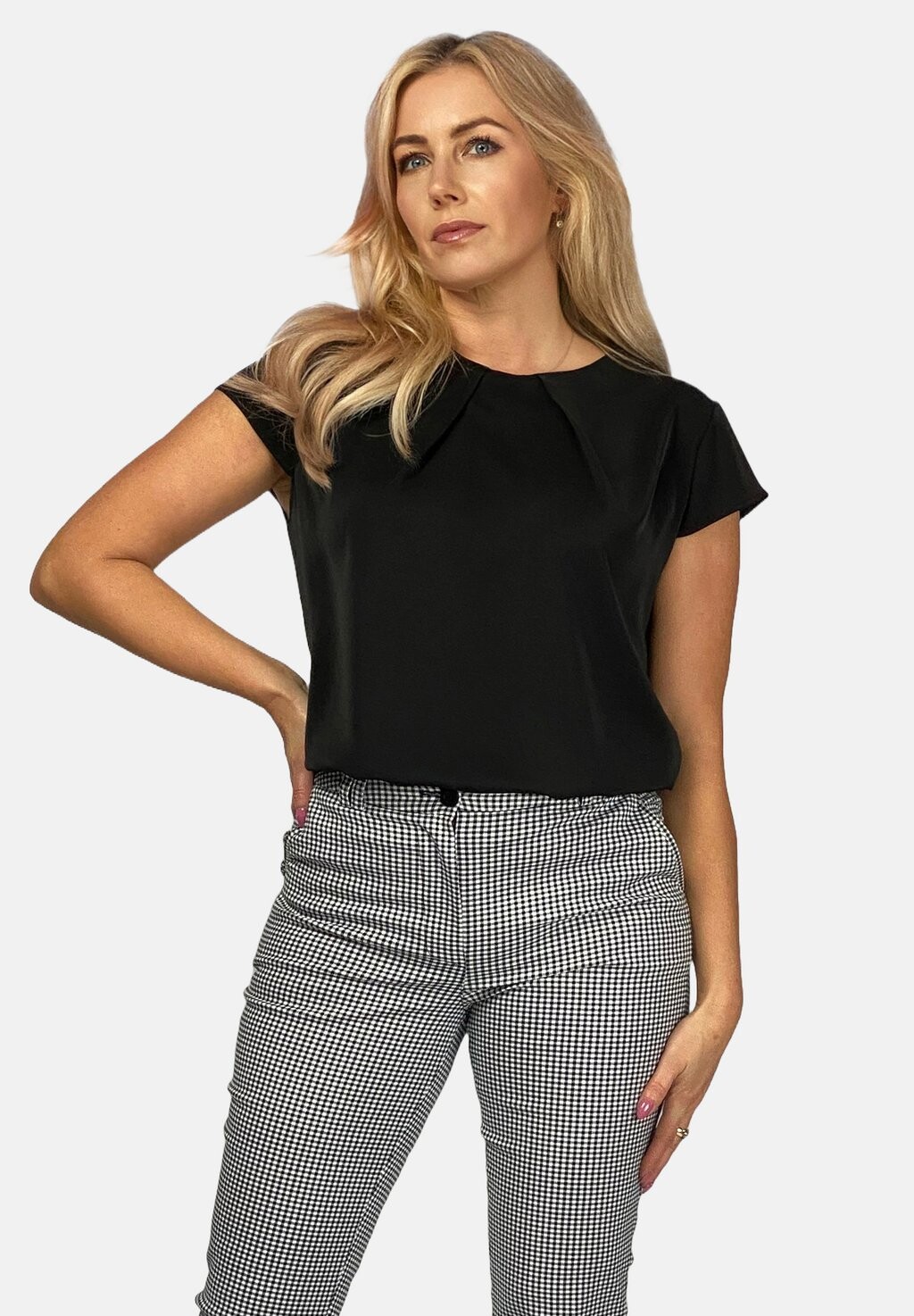 Блузка WITH TWO PLEATS REGINA FASHION, цвет black
Блузка WITH TWO PLEATS REGINA FASHION, цвет black