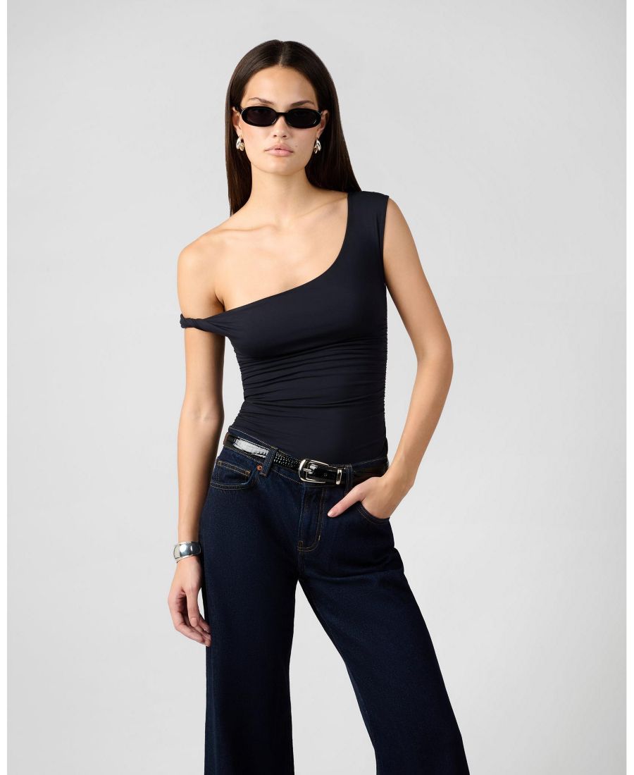 Женская блузка с открытыми плечами и скрученными бретелями WeWoreWhat, Black
Женская блузка с открытыми плечами и скрученными бретелями WeWoreWhat, Black