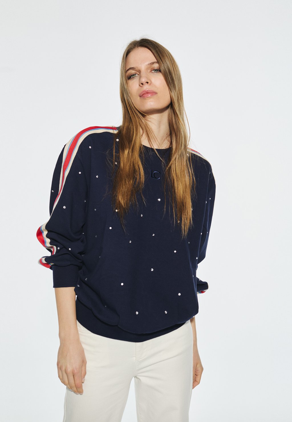 Толстовка LOLA CASADEMUNT, темно-синий
Толстовка LOLA CASADEMUNT, темно-синий