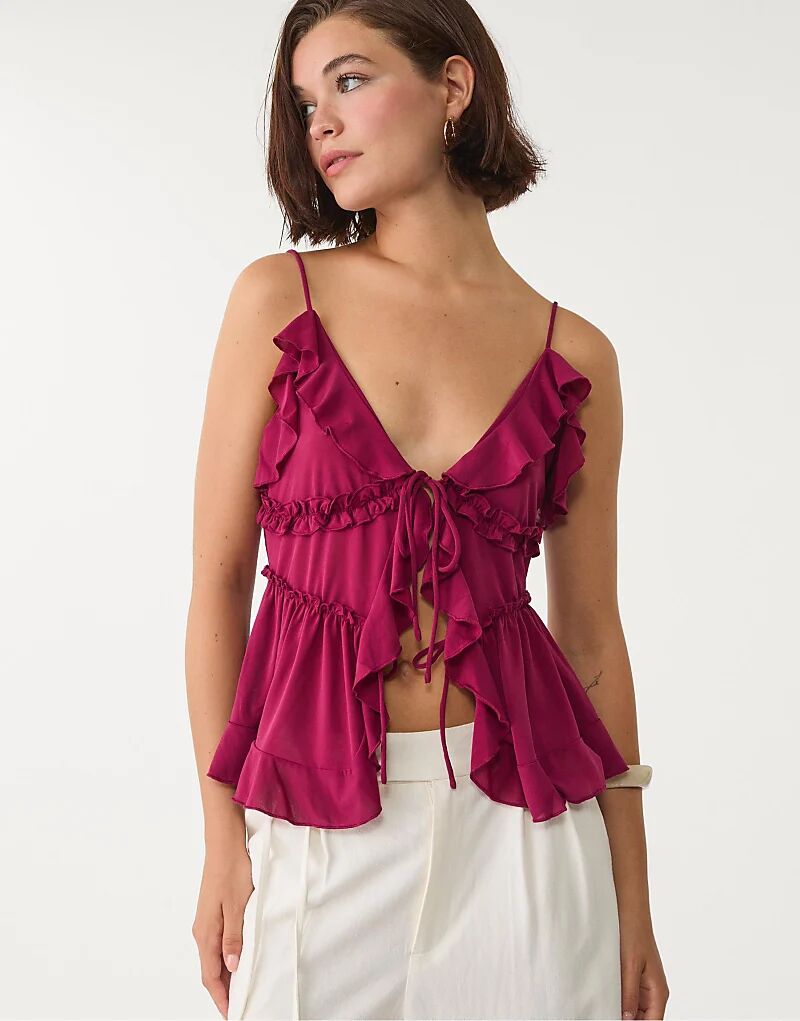 Топ Stradivarius с рюшами и бретельками фиолетового цвета
Топ Stradivarius с рюшами и бретельками фиолетового цвета