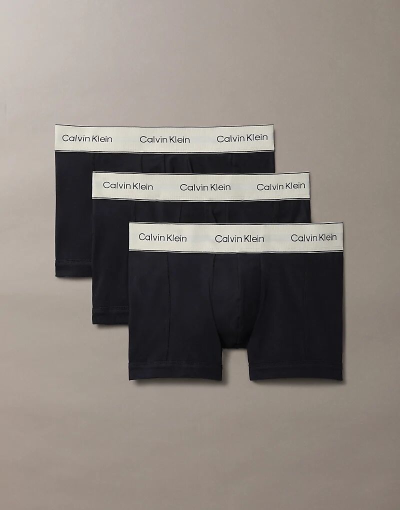 Комплект из 3 трусов-боксеров Calvin Klein Heritage Cotton черного цвета с поясом цвета устрицы
Комплект из 3 трусов-боксеров Calvin Klein Heritage Cotton черного цвета с поясом цвета устрицы