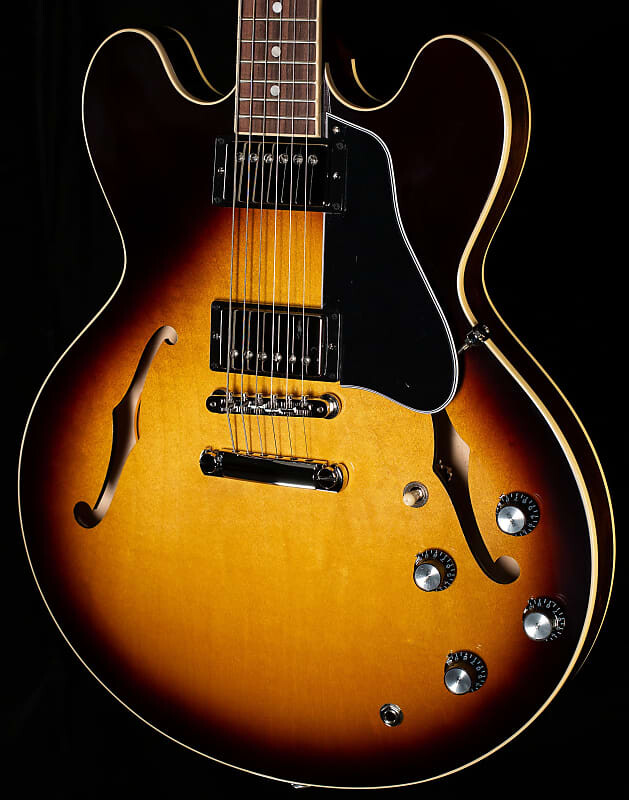 Электрогитара Gibson ES-335 Vintage Burst
Электрогитара Gibson ES-335 Vintage Burst