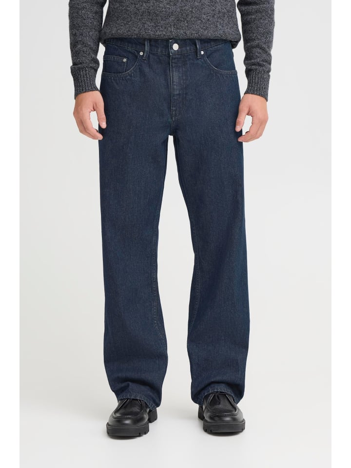 Джинсы Relax-fit CFHALLUND синего цвета CASUAL FRIDAY
Джинсы Relax-fit CFHALLUND синего цвета CASUAL FRIDAY