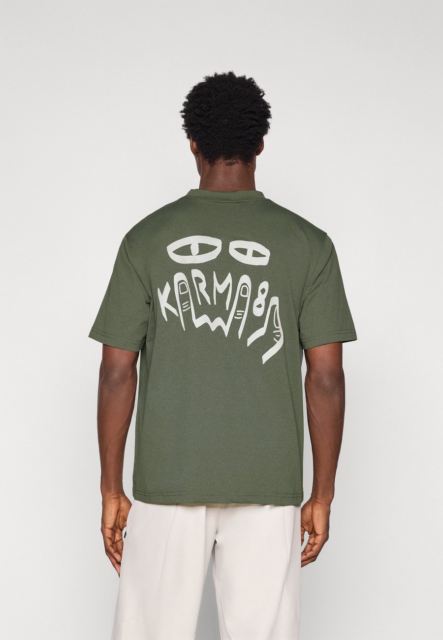 Футболка Karma8a REAL TEE, Green, Зеленый, Футболка Karma8a REAL TEE, Green
Футболка Karma8a REAL TEE, Green, Зеленый, Футболка Karma8a REAL TEE, Green