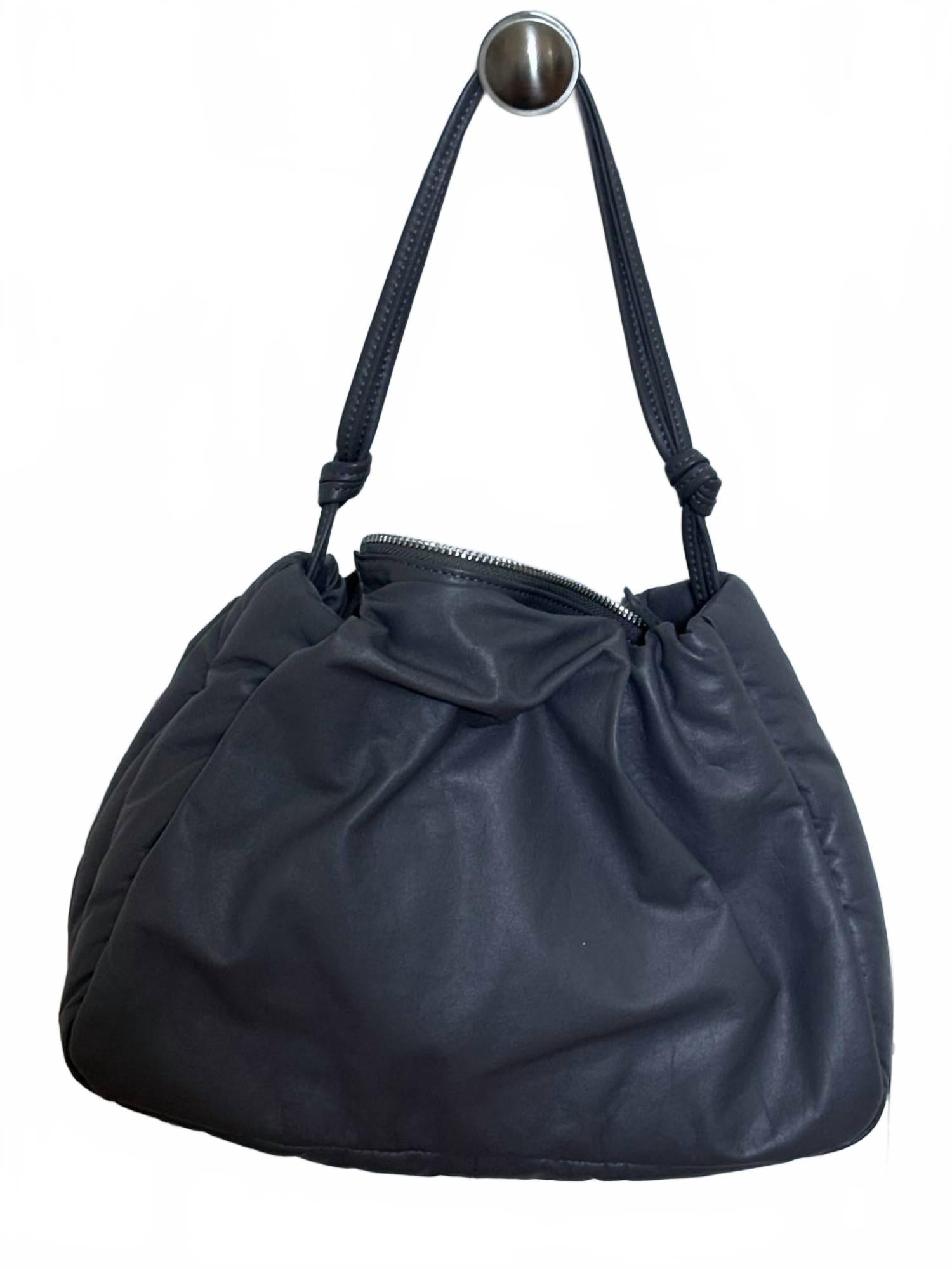 Сумка Versie серого цвета Camellet
Сумка Versie серого цвета Camellet