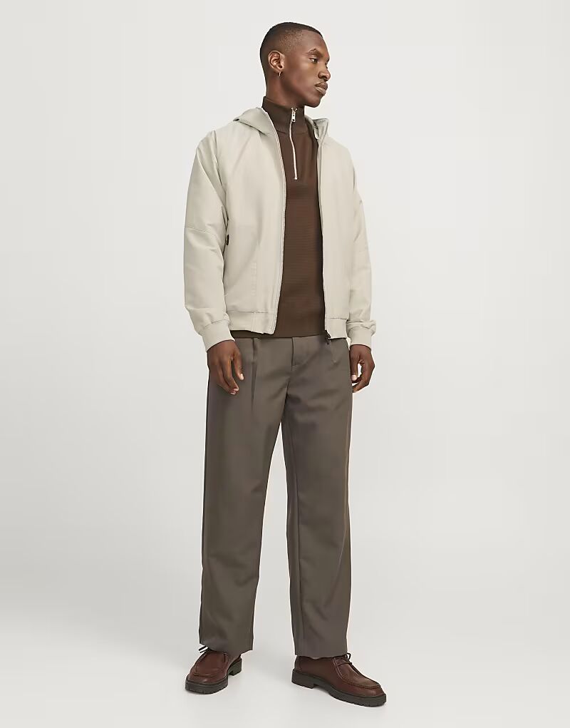 Куртка-бомбер Jack & Jones цвета лунного луча
Куртка-бомбер Jack & Jones цвета лунного луча