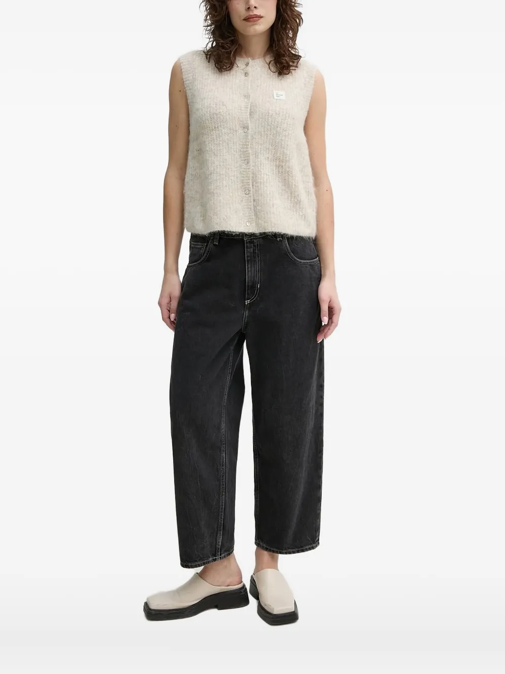 Кардиган без рукавов с застежкой на пуговицы American Vintage, нейтральный
Кардиган без рукавов с застежкой на пуговицы American Vintage, нейтральный