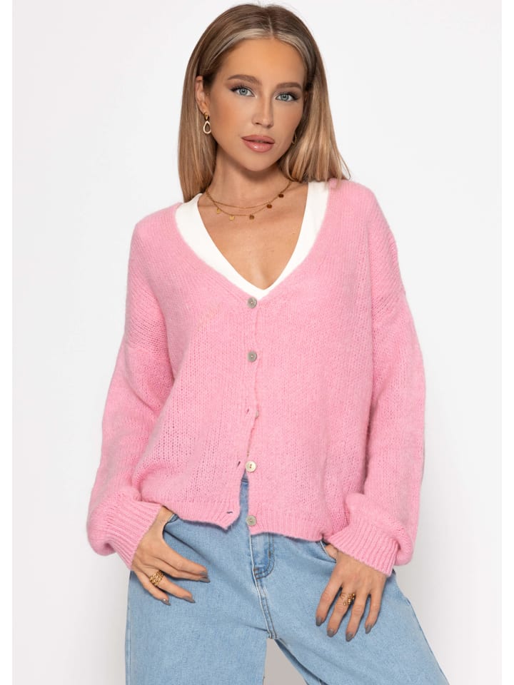 Розовый кардиган с V-образным вырезом и планкой на пуговицах SASSYCLASSY
Розовый кардиган с V-образным вырезом и планкой на пуговицах SASSYCLASSY